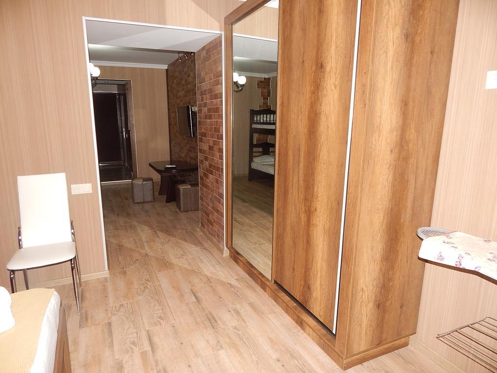 Family Holiday Apartment Tbilisi Exterior photo