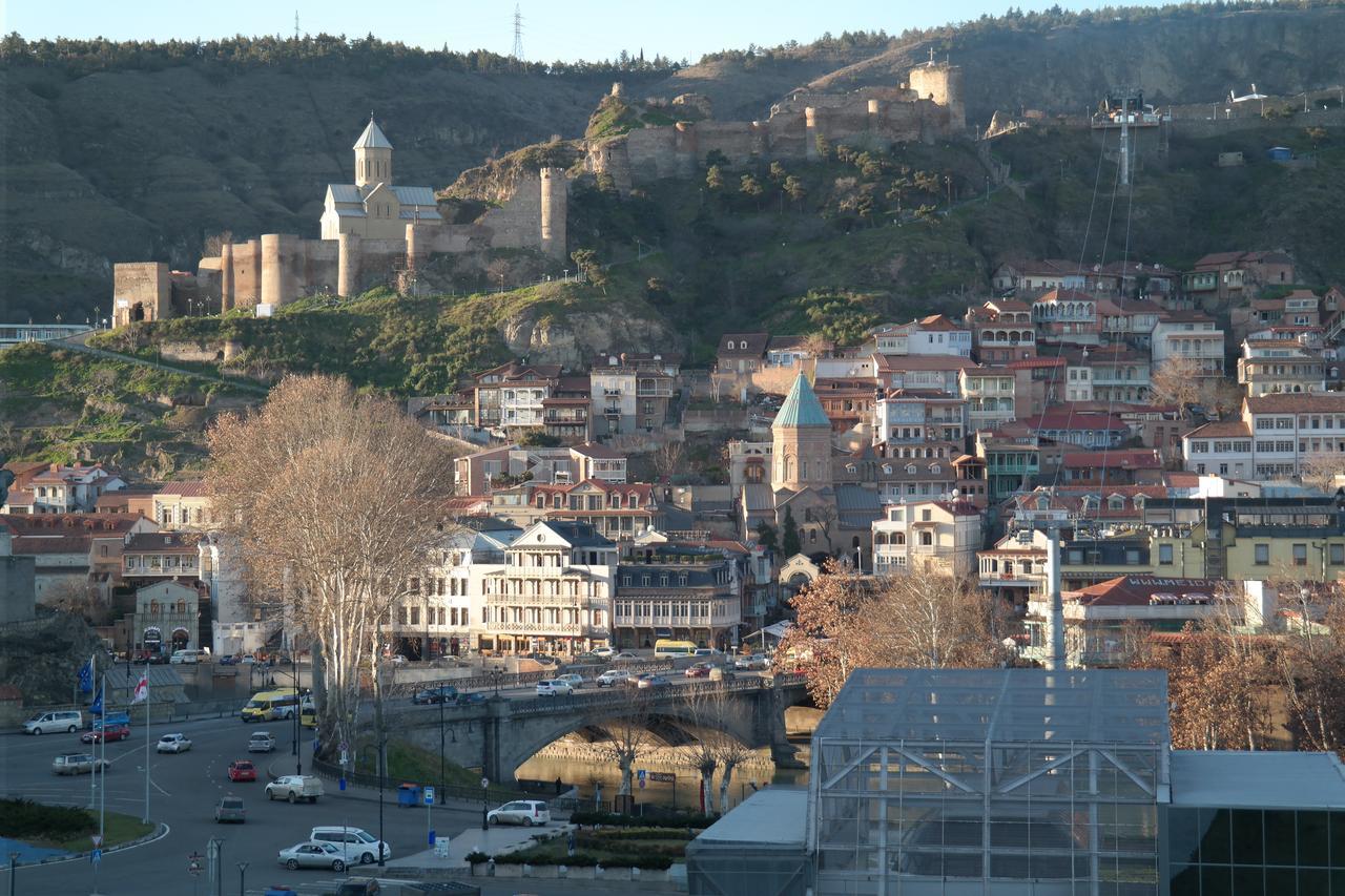 Family Holiday Apartment Tbilisi Exterior photo